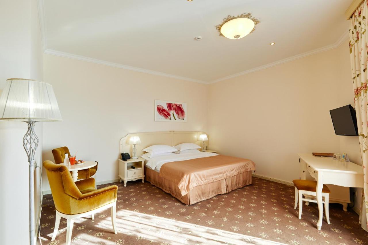 Medical&Spa Resort Alfa Radon Baraviki エクステリア 写真